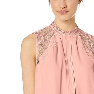 BB Dakota Women's City Proper CDC with Lace‎ Top
